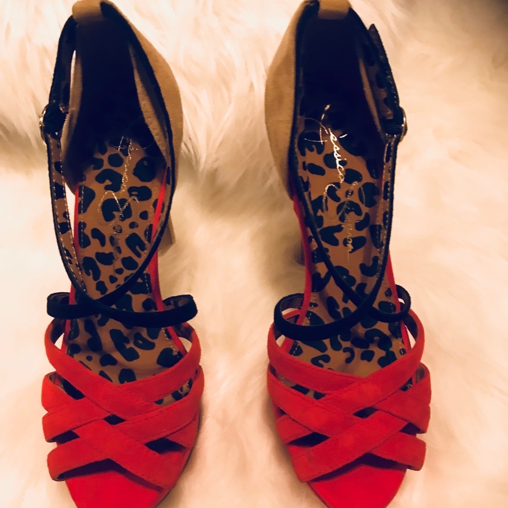 Jessica Simpson platform heels 9
